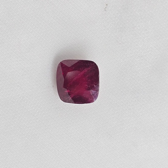 Natural Ruby (Manik) Stone – Certified Gemstone Natural Ruby (Manik) Stone – Certified Gemstone